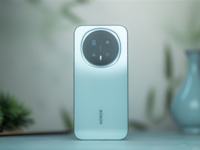 2026年首款超大杯！荣耀Magic8 RSR保时捷设计来了：独占24GB大内存 ！