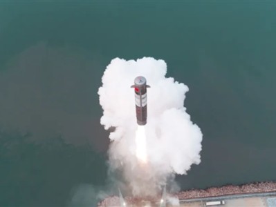 淘宝首次火箭送快递实验成功！一发能装10吨货 ！