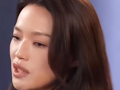 导演王晶曝舒淇息影内幕：一化妆面部就红肿 !