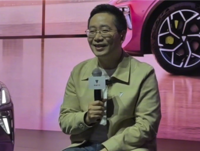 深蓝董事长邓承浩谈隐藏式门把手：我们也受到了特斯拉的影响 ！