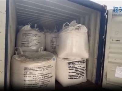 我国海关查获20吨洋垃圾：半导体行业产生的氟化钙污泥粉末 !