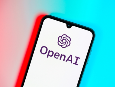 OpenAI发布语音模型GPT-realtim：具备情感感知能力 多语言无缝切换 !