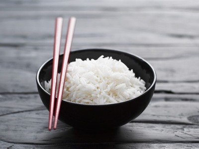 广东清远地震时男孩返回干饭 网友：慌张的爸淡定的妈和饥饿的他 ！