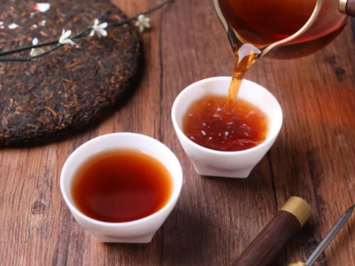 普洱属于什么茶类（普洱茶到底是黑茶还是绿茶呢） ！