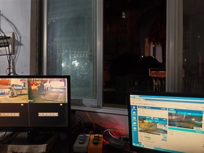 34岁男子在自己小区当保安：在门岗还能连到家里Wi-Fi ！