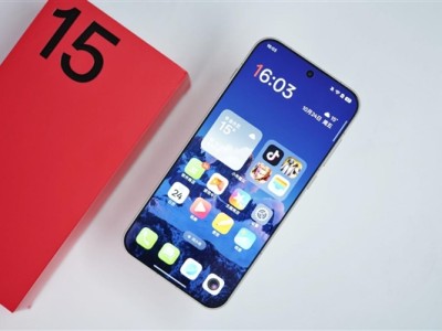 行业第一块165Hz高刷高分屏!一加15图赏 !