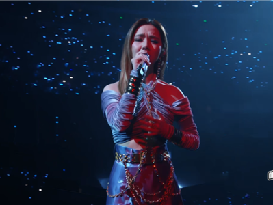 KT对战T1！《英雄联盟》S15总决赛开幕式：邓紫棋亮相演唱主题曲 首位中国歌手主唱 ！