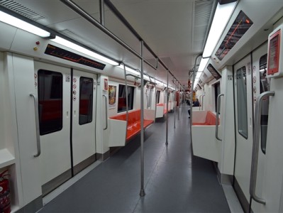 伦敦出手整治：外放手机声音将罚款近1万元 行为让人厌恶 !