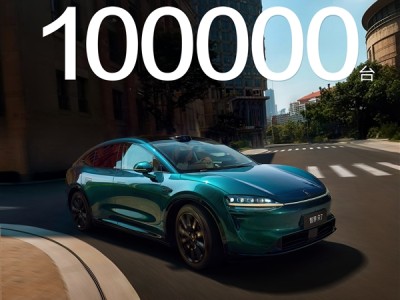 特斯拉Model Y国产强敌！智界R7累计交付量破10万台 !