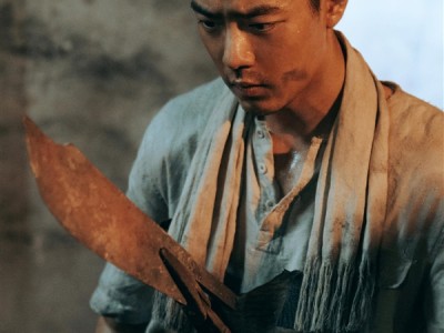 肖战主演抗日片 《得闲谨制》预售票房破亿 300万人要看 ！